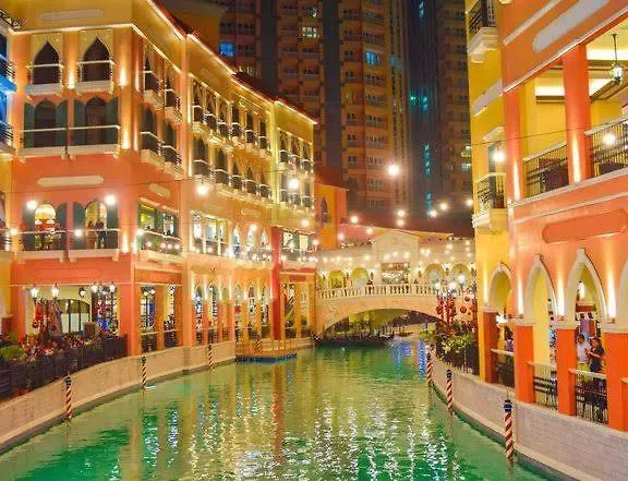 Morgan Bgc Shortwalk3 Venice Mall Free Pool Gym Apartment Manila