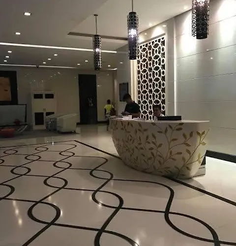 Morgan Bgc Shortwalk3 Venice Mall Free Pool Gym Manila