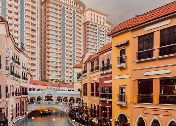 Morgan Bgc Shortwalk3 Venice Mall Free Pool Gym Apartment Manila