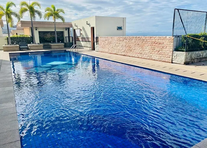 Apartment Morgan Bgc Shortwalk3 Venice Mall Free Pool Gym Manila