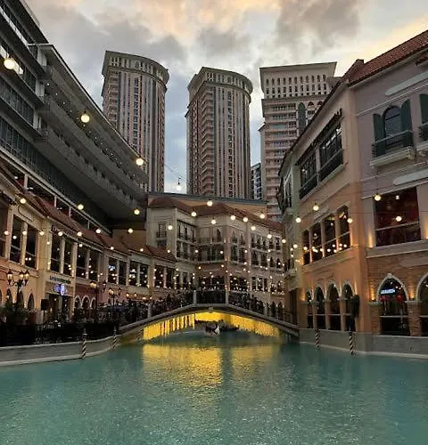 Apartment Morgan Bgc Shortwalk3 Venice Mall Free Pool Gym Manila