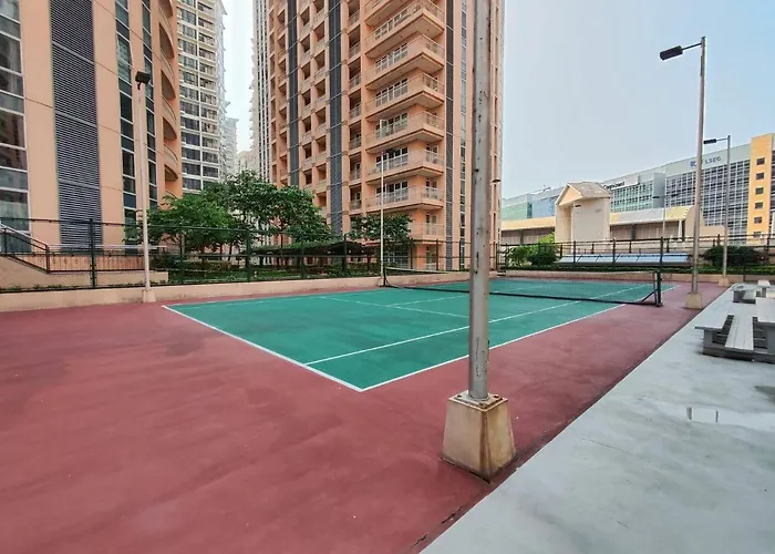 Morgan Bgc Shortwalk3 Venice Mall Free Pool Gym Manila